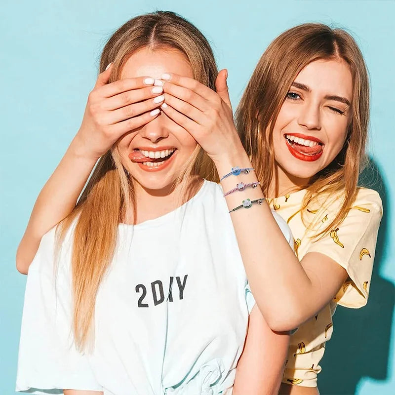 Pack de 3 bracelets Maneki Neko à clochettes