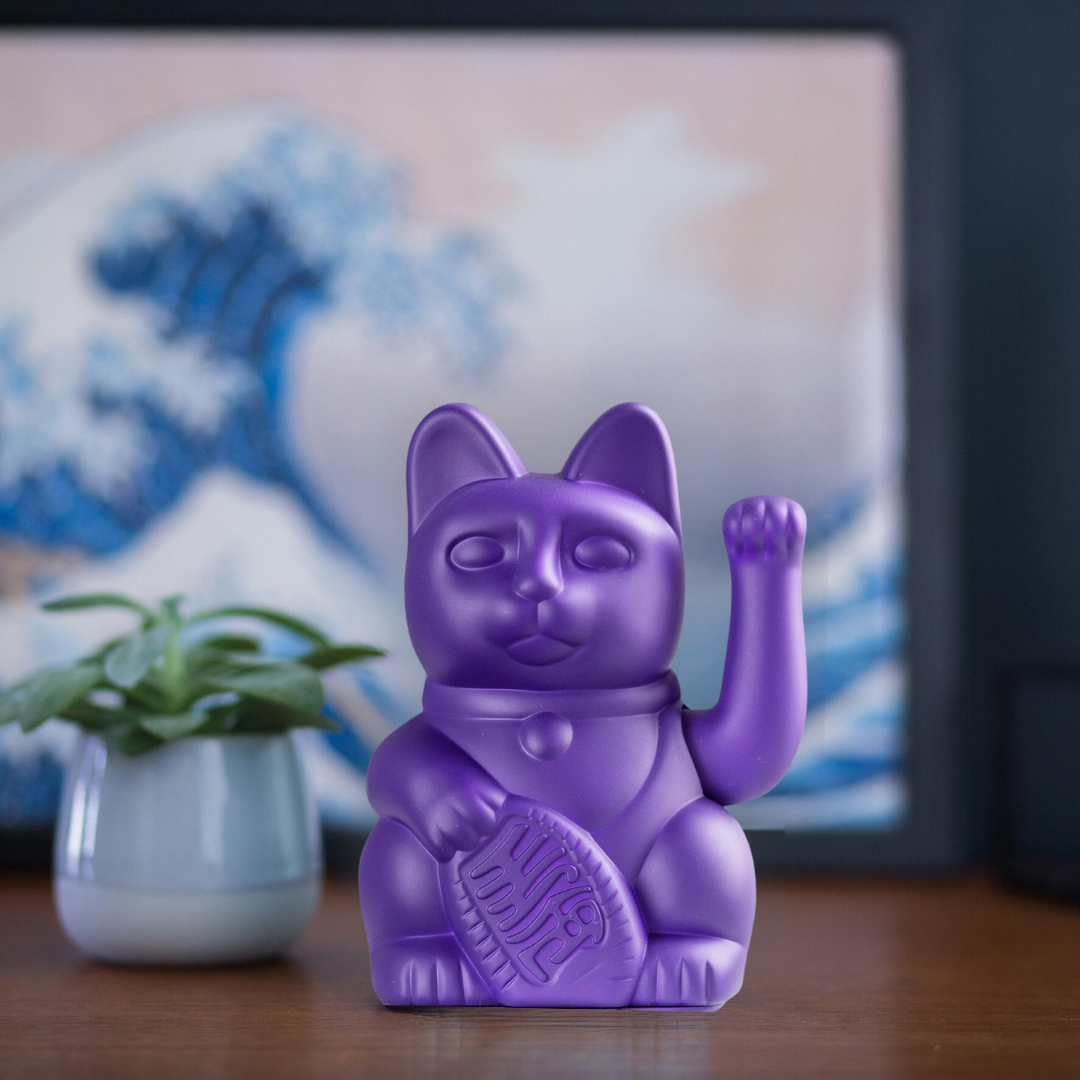 Maneki Neko Violet design<br>Lucky cat Violet