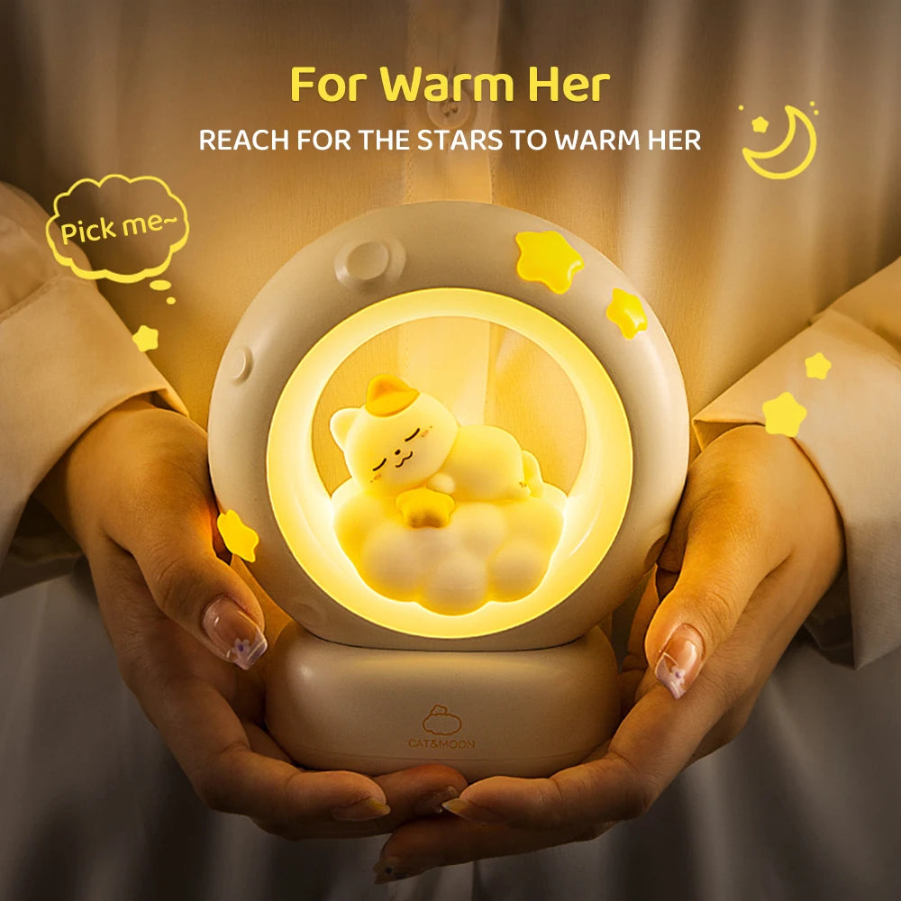Veilleuse Maneki Neko dans la Lune