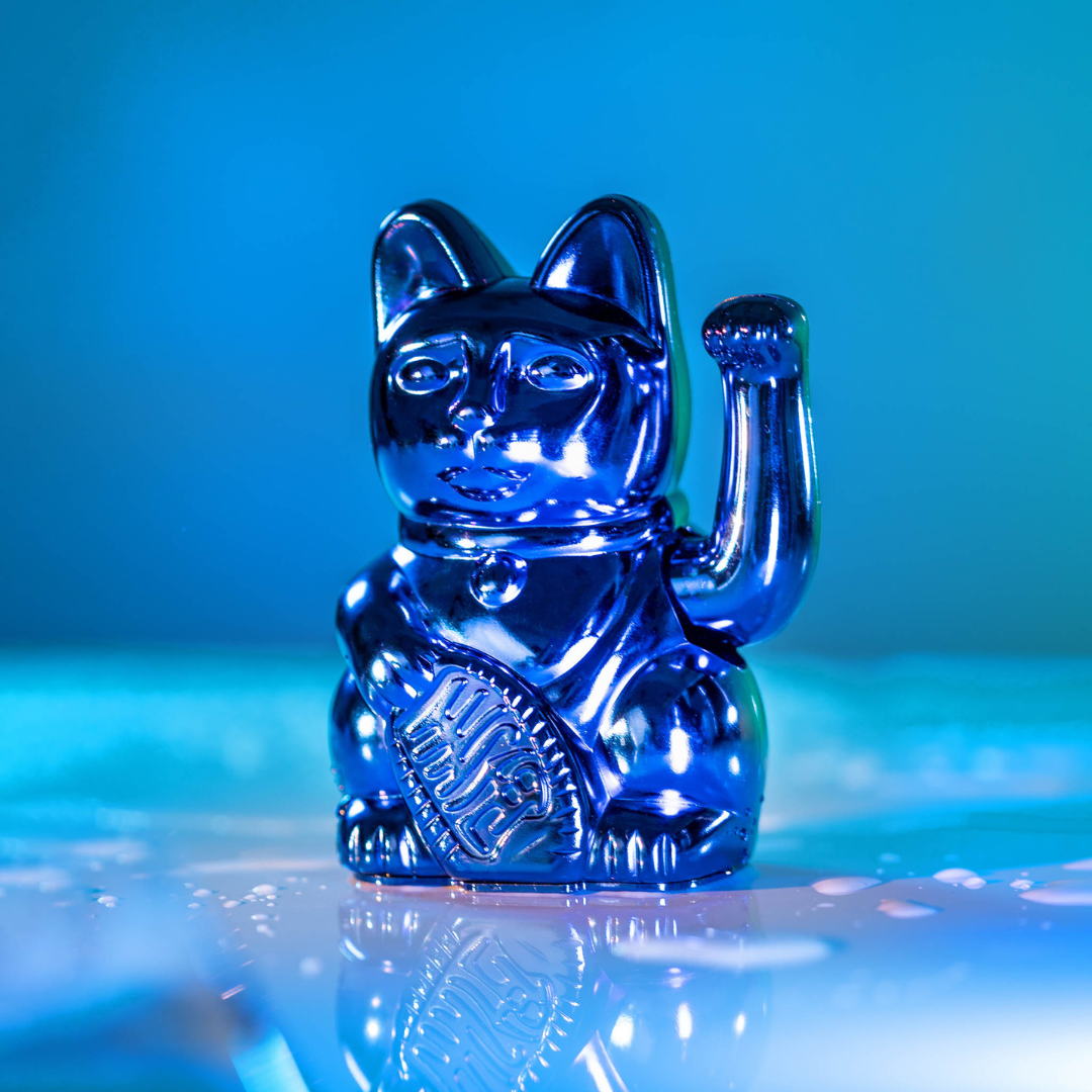 Maneki Neko "Cosmic" bleu brillant <br>Lucky cat Cosmic n°1 Earth Shiny Blue