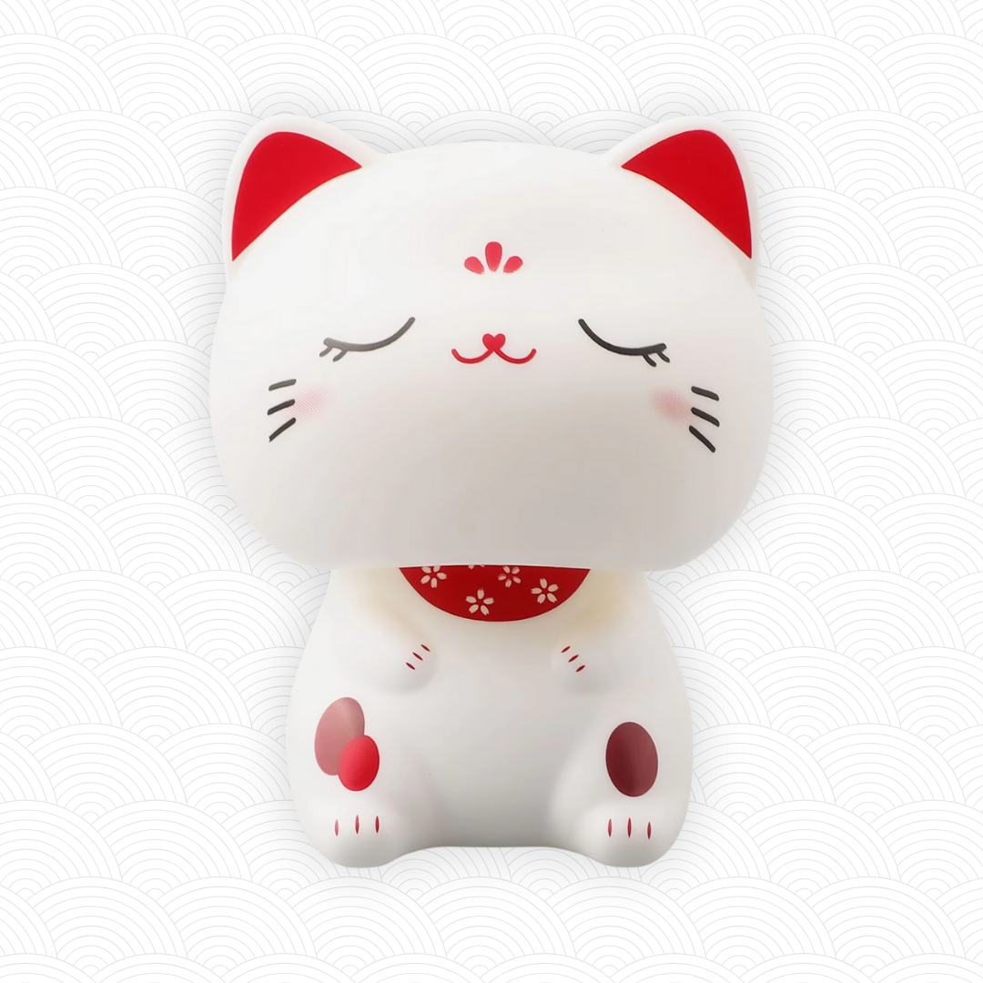 petite-figurine-maneki-neko-solaire-blanc-serein